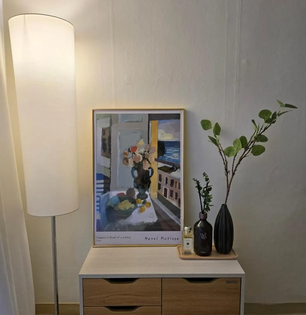 Apgujeong Dosan Jthestay Seoel