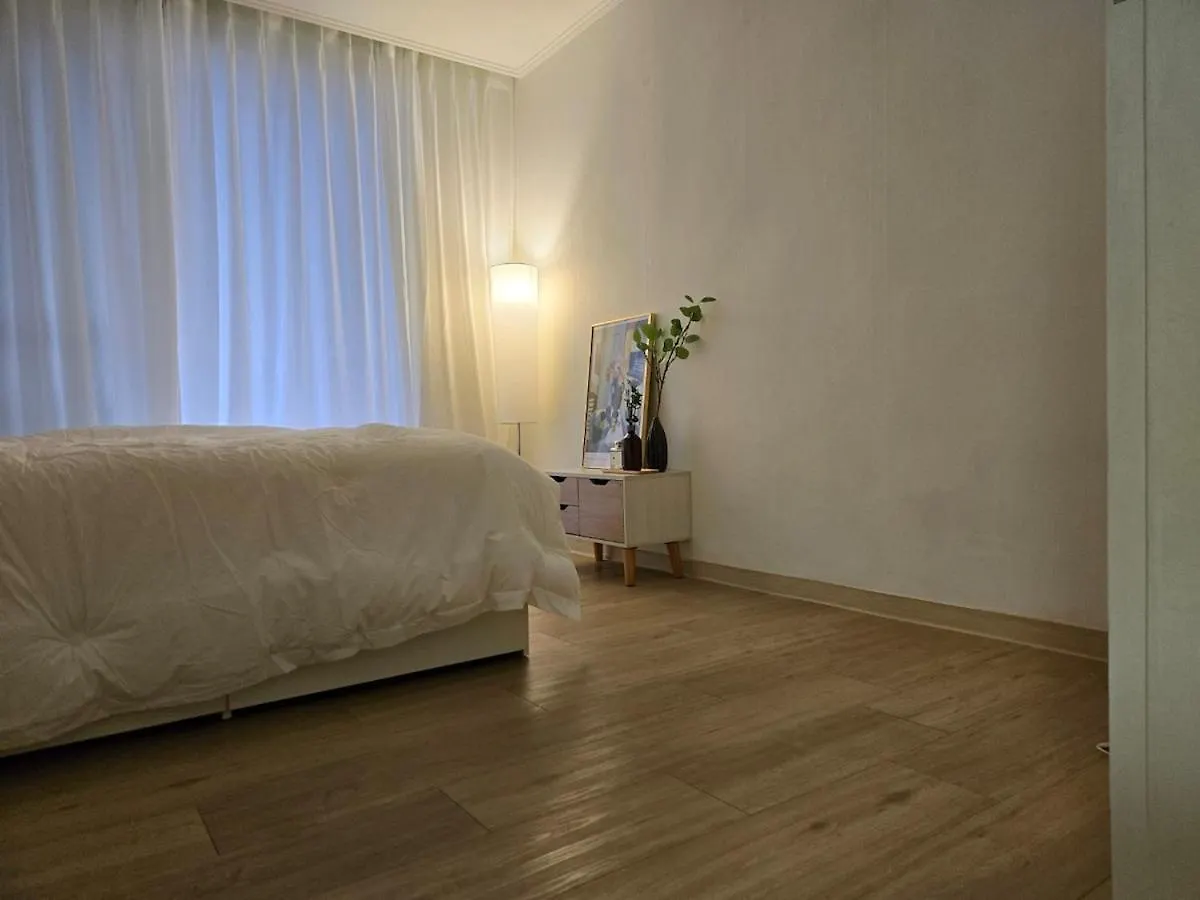 Daire Apgujeong Dosan Jthestay Seul